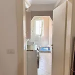 Bright 50m From The شقة هيماري