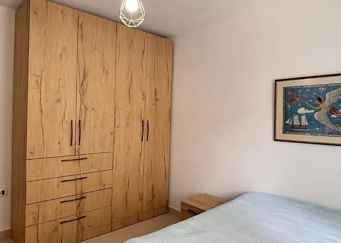 Daire Bright 50m From The Himarë